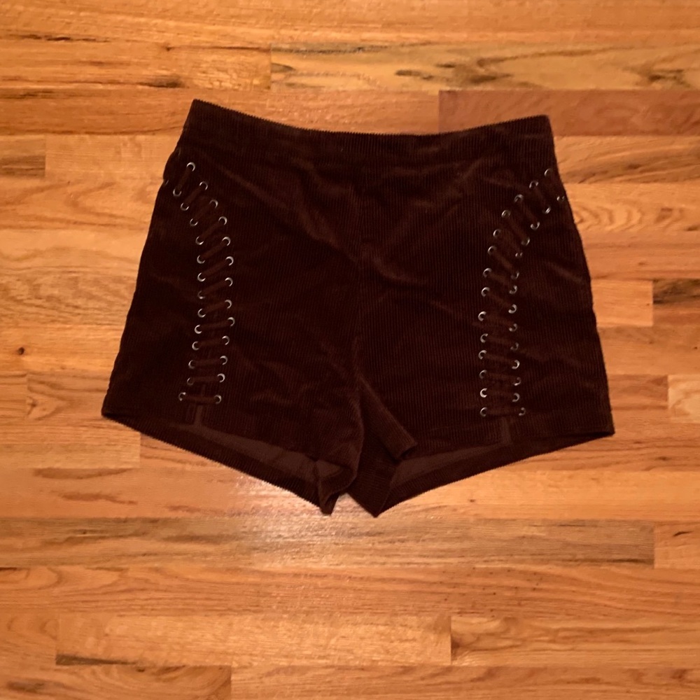 Forever21  High Waisted Corduroy Shorts (Burgundy)